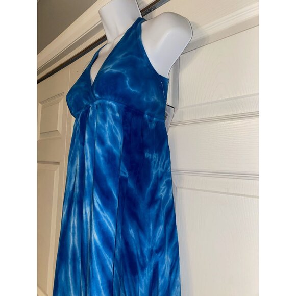Sleeveless Blue Tie-Dye Maxi Dress With Halter Neck & Keyhole Back Design - Picture 4 of 6